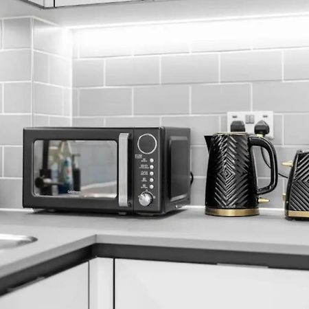 شقة Deluxe 1 Bed In Colindale Wembley With Freewifitv لندن المظهر الخارجي الصورة